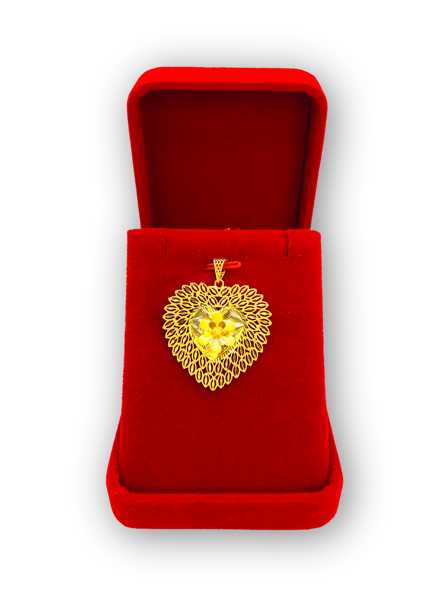 Enchanting Heart-Shaped Gold Pendant