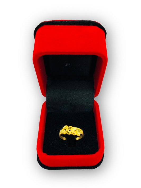 Royal Emblem Contemporary Gold Ring